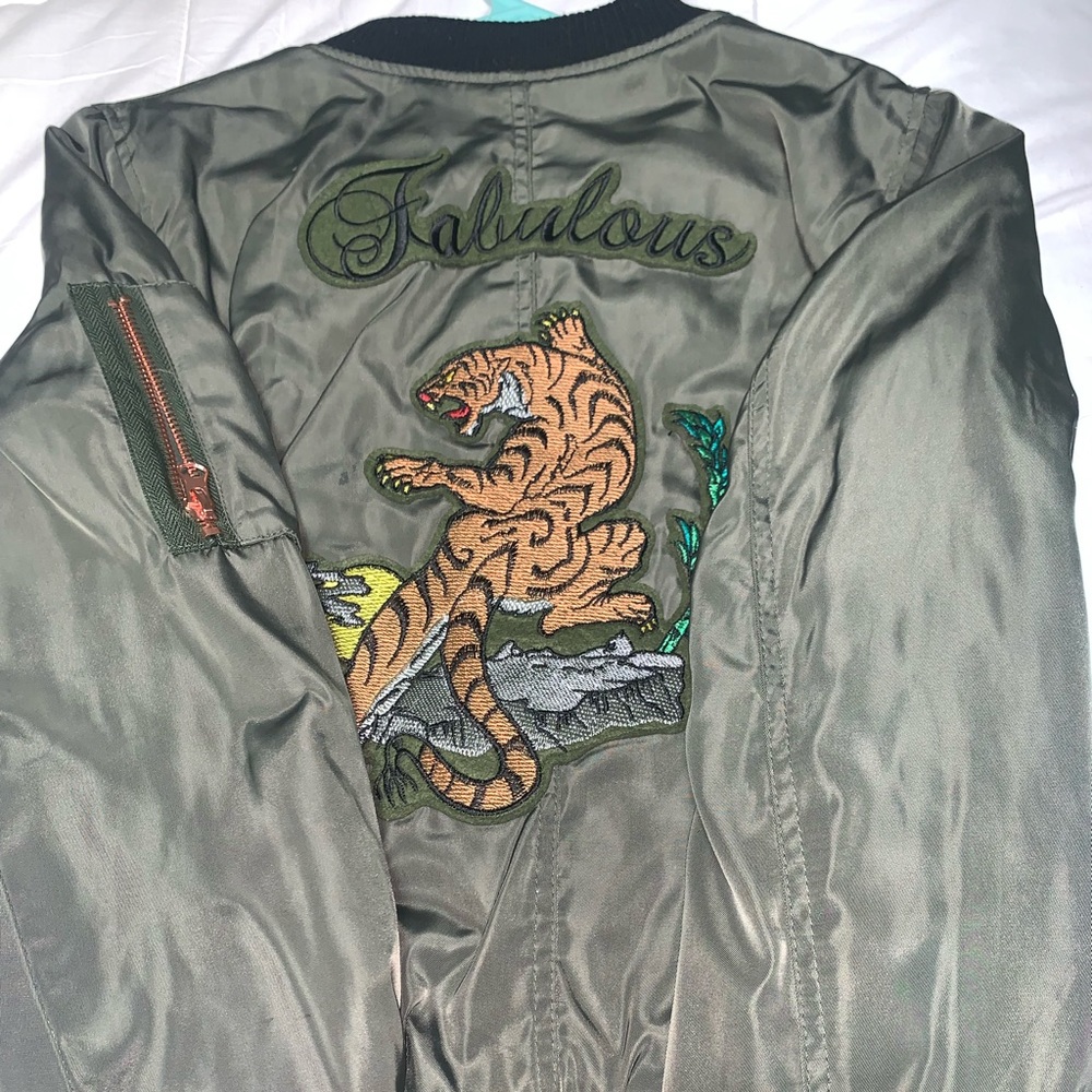 Bomber jacket